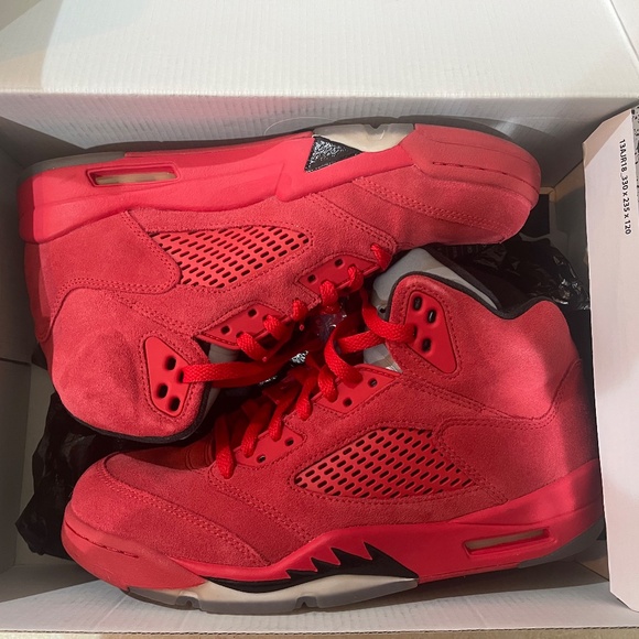 Men’s Air Jordan 5 Retro ‘Red Suede’ -2017 - Picture 3 of 11